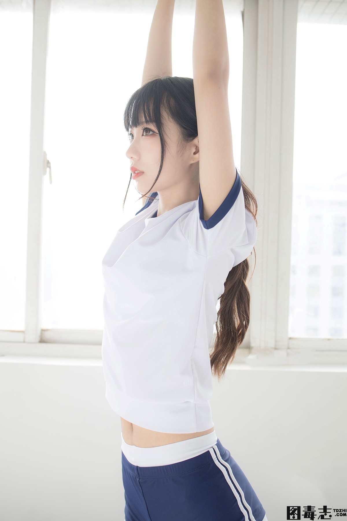 [紧急企划] NO.004 一只喵喵梓 白丝体操服