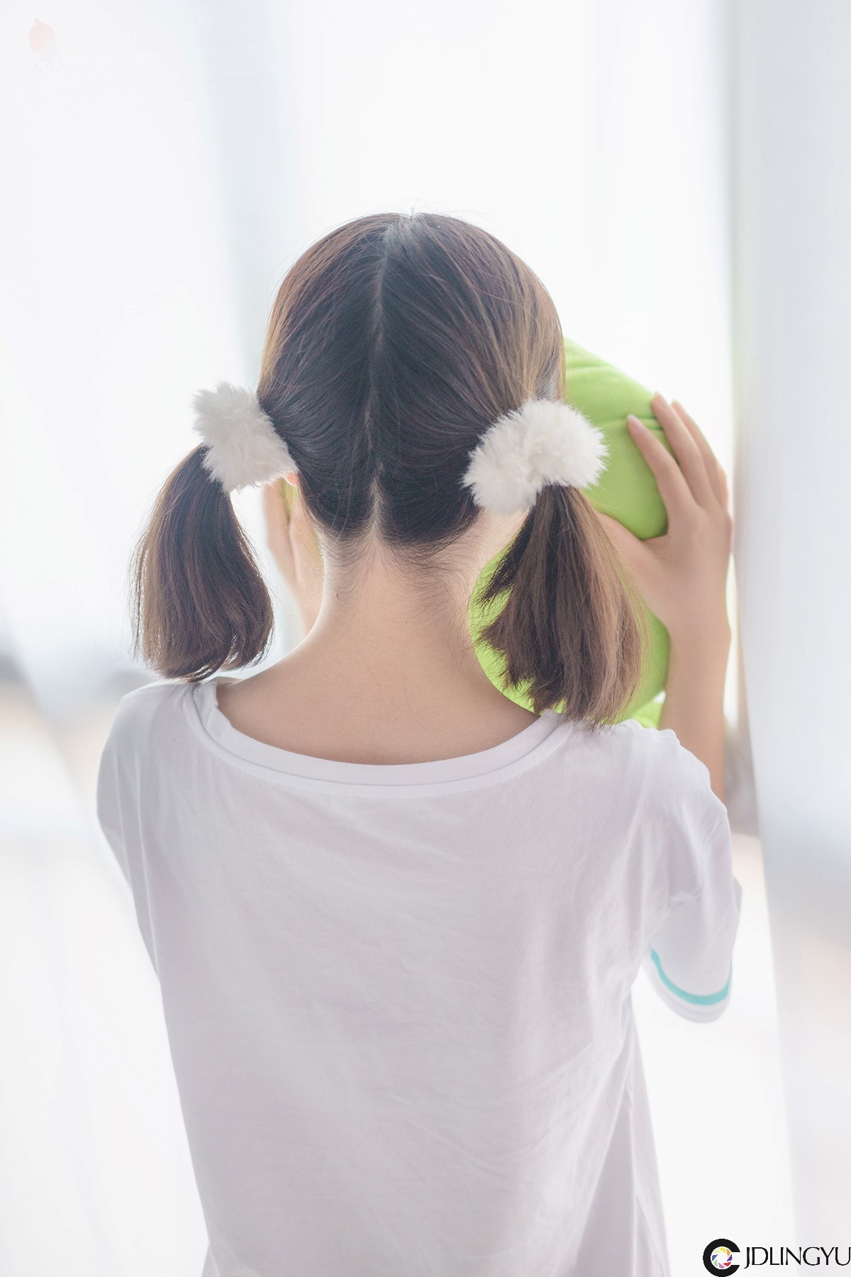 [喵写真] R15-003 水嫩白丝