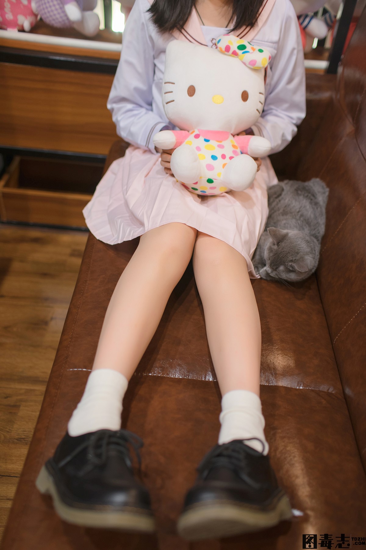 [轻兰映画] VOL.005 日系美腿白棉袜