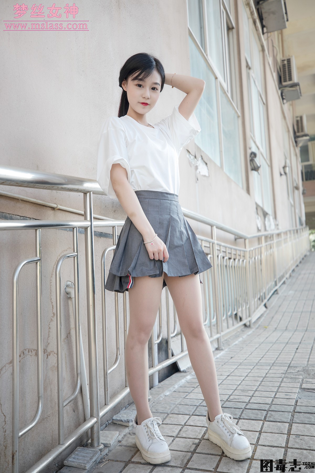 [MSLASS梦丝女神] 2019.06.13 灵灵《甜静的明星脸》