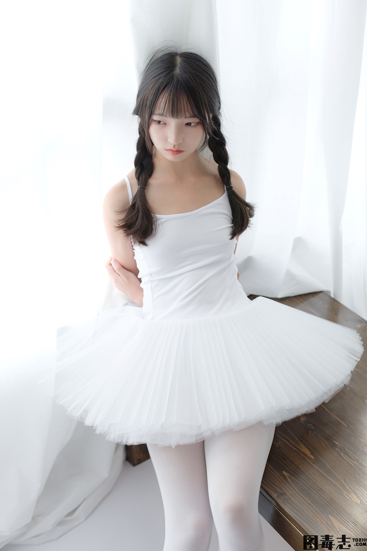 [森萝财团] X-042 默陌 白丝萝莉少女