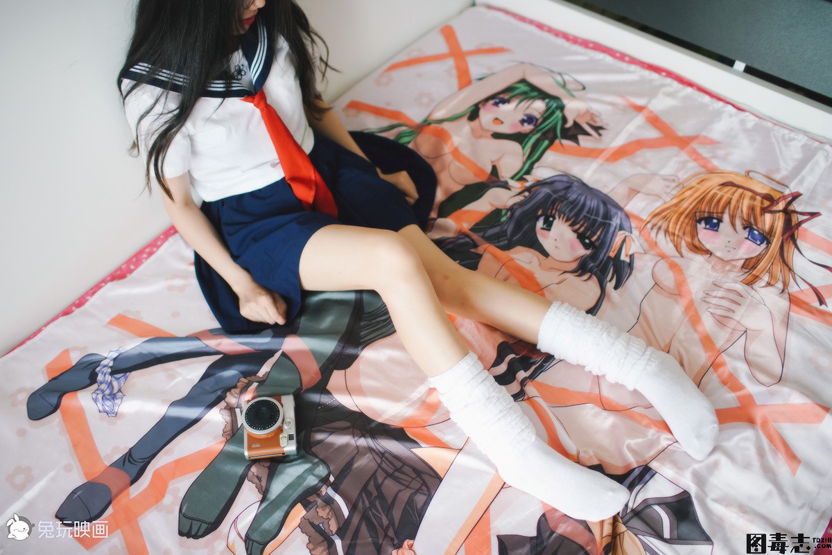 [兔玩映画] 制服泡泡袜