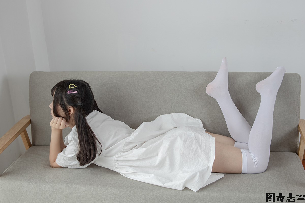 [森萝财团] JKFUN-014 默陌 白衣飘飘的年代