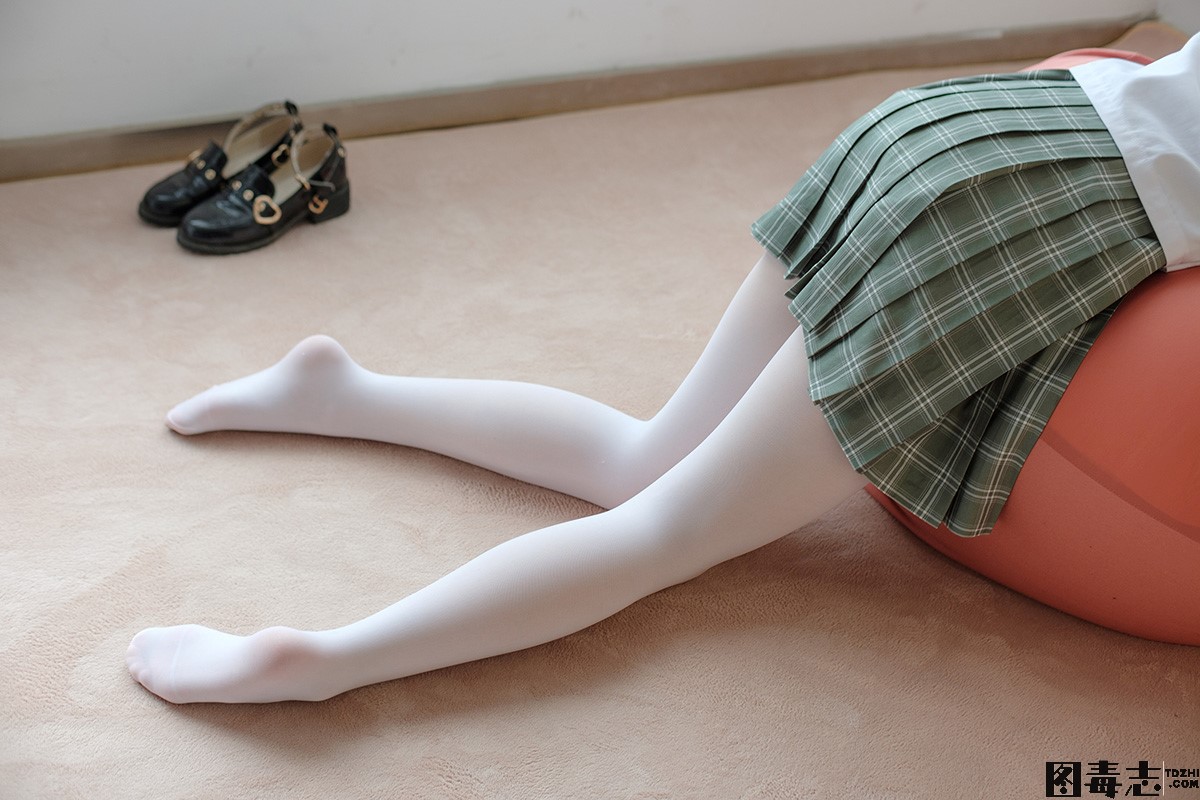 [森萝财团] BETA-023 JK白丝少女的美足