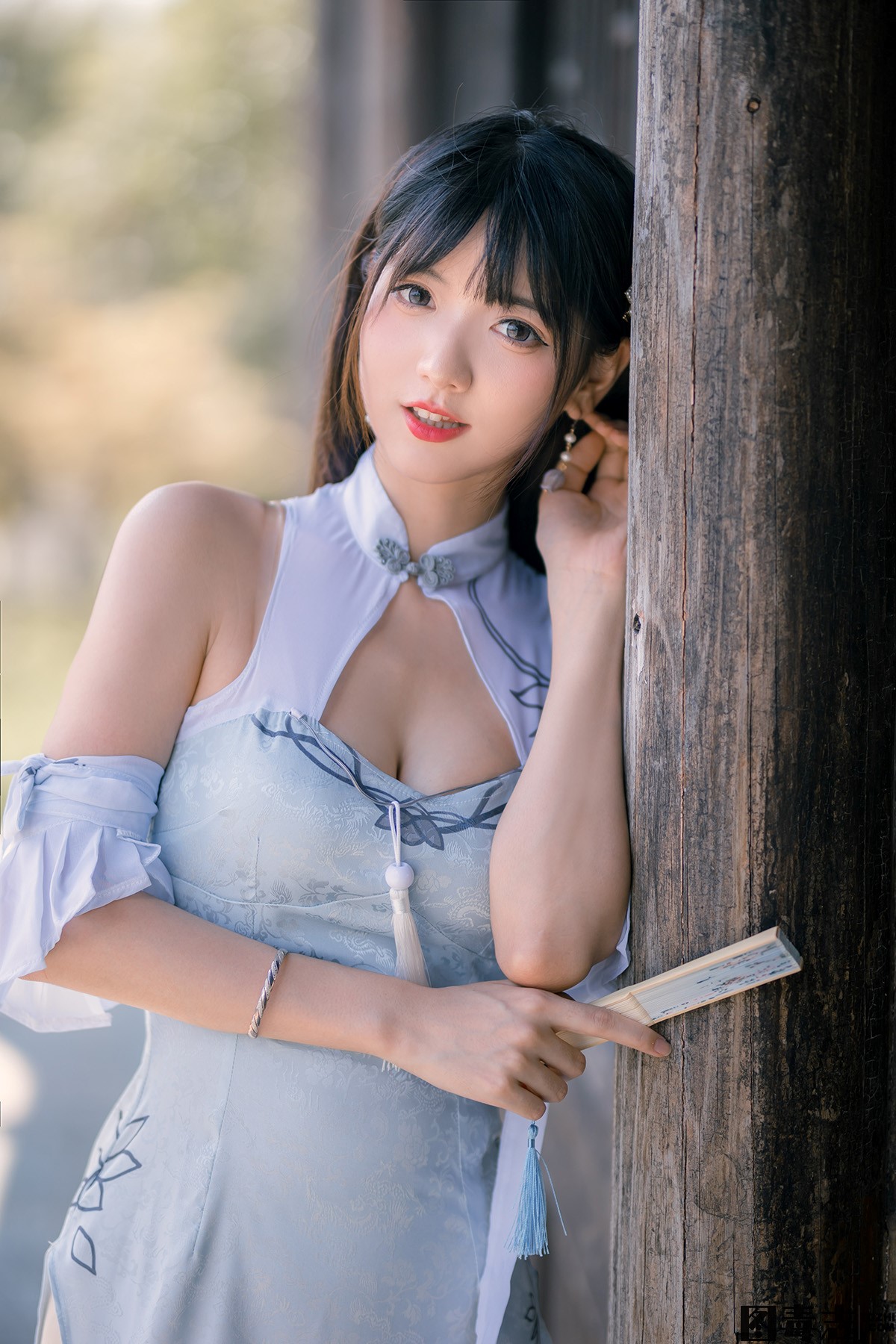 [Kyokyo沉迷汉堡王] 蓝色旗袍