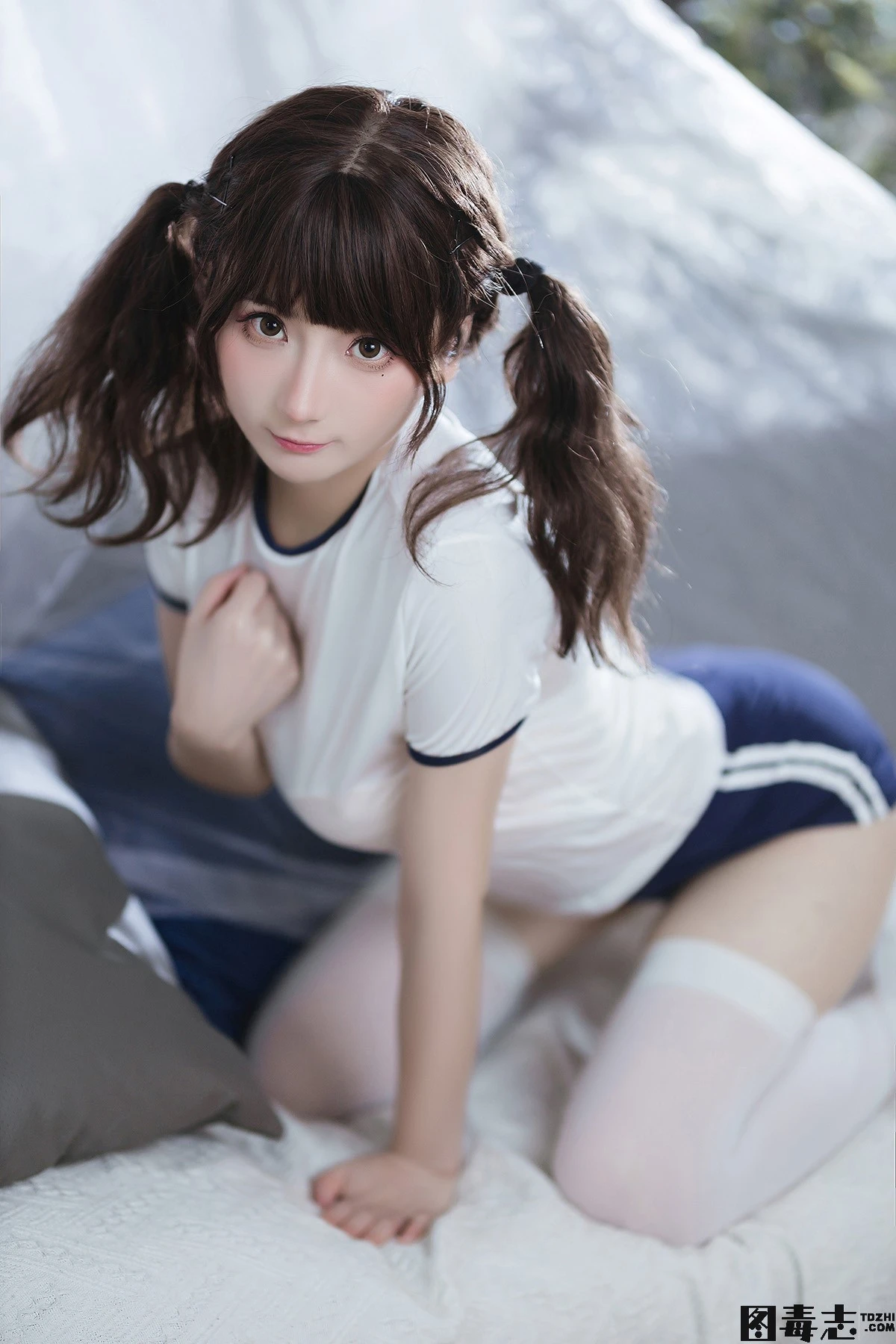 [是三不是世w] 束缚