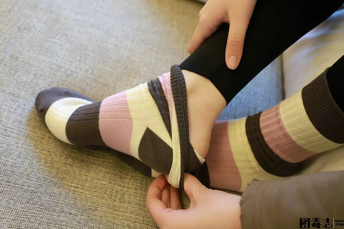 [誉铭传媒] 袜足摄影 2022微信群第十一套作品