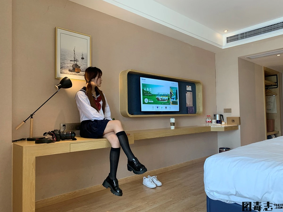 [誉铭传媒] 袜足摄影 2022.7月份整合福利